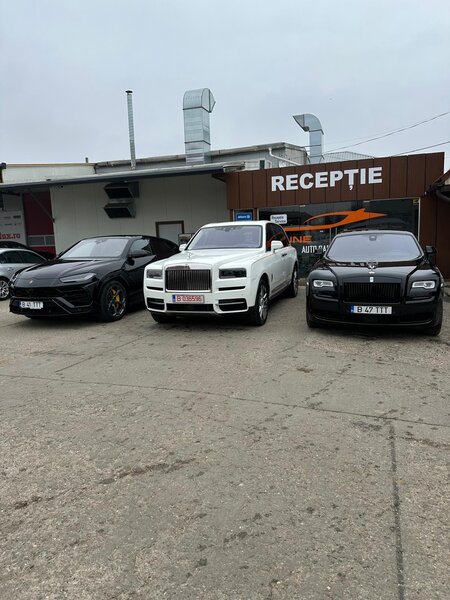 Tinichigii  pentru service auto